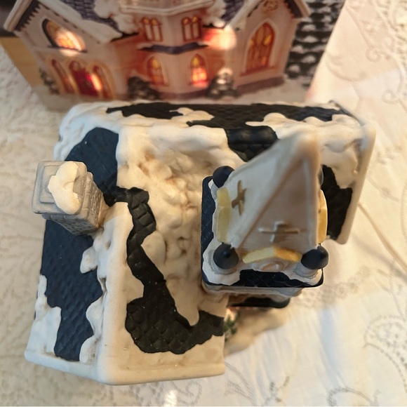 Village Square Lighted Church - Picture 7 of 13